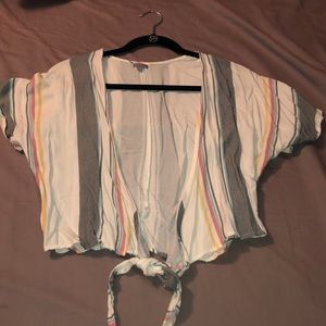 Short sleeve crop top